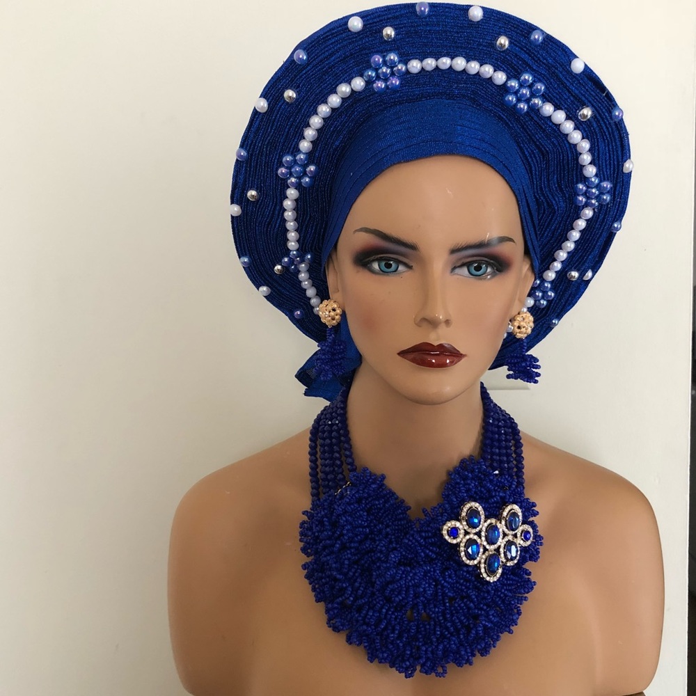 Bead Necklace - Picture 4 of 5